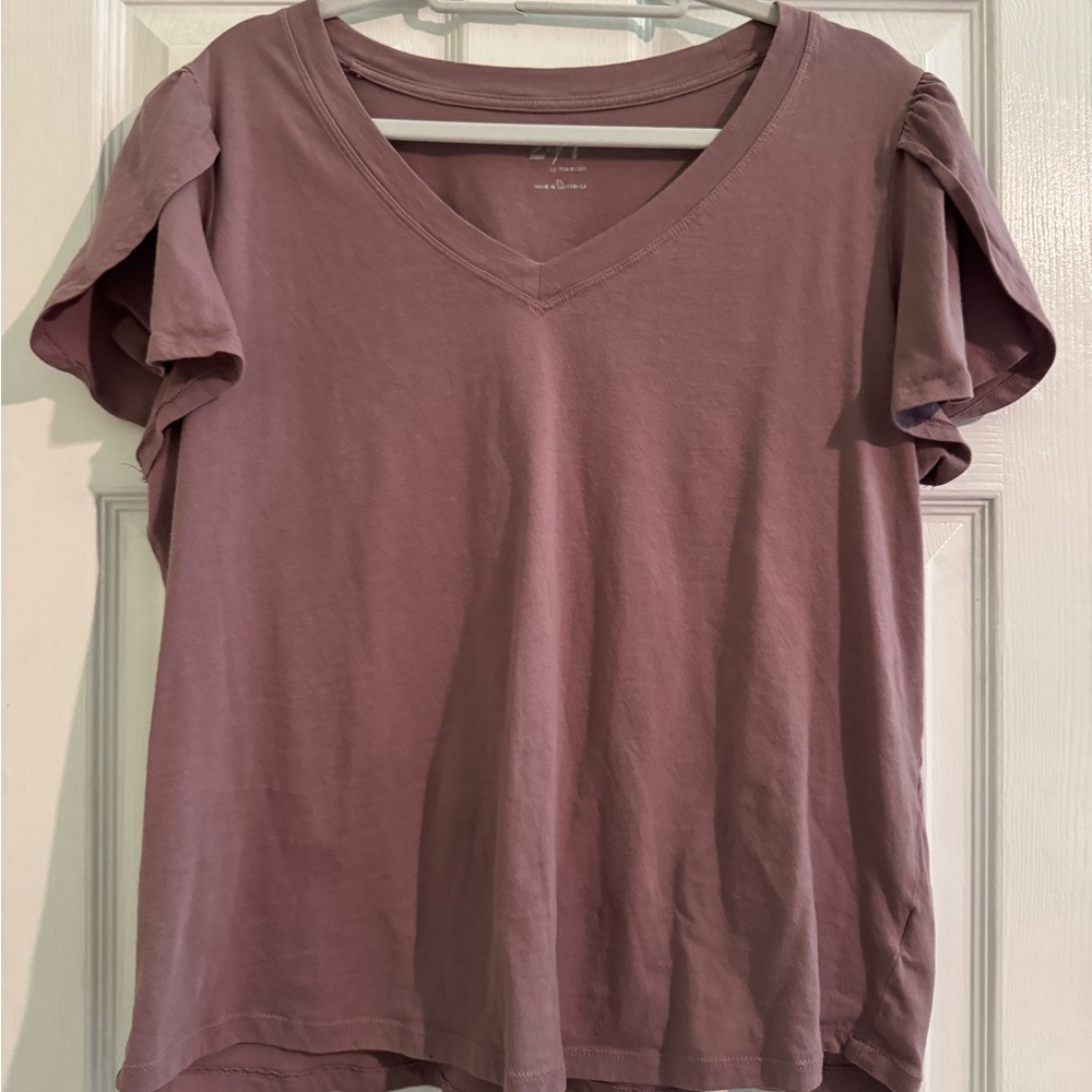 V-Neck Short Sleeve Top in Mauve - Women's Casual Tee